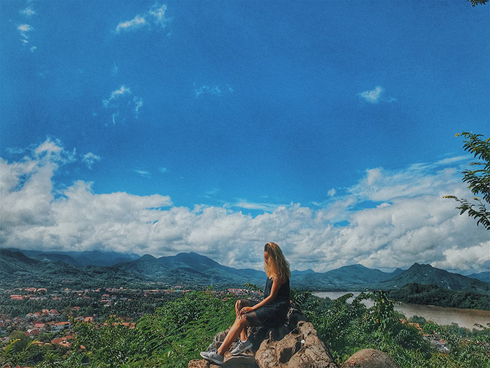 Lên đỉnh núi Phou Si ngắm nhìn toàn cảnh Luang Phrabang