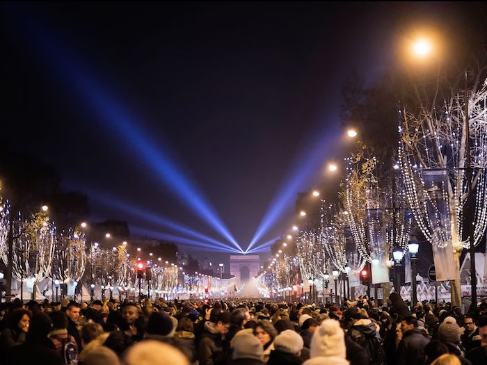 Địa điểm đón năm mới bắn pháo hoa ở Đại lộ Champs-Elysee