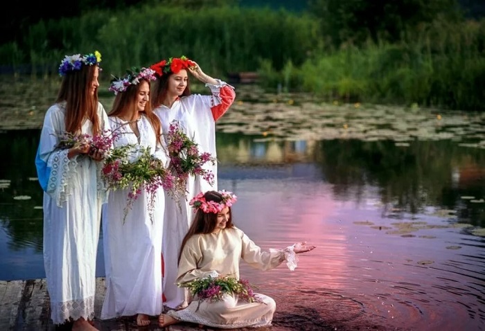 lễ hội đặc sắc ở Nga lễ hội Ivan Kupala mùa hạ