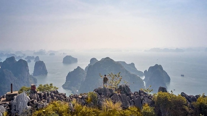 Núi Bài Thơ Quảng Ninh