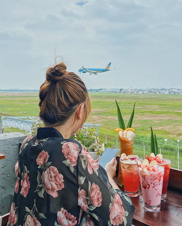 Team sống ảo ơi! Đã khám phá hết những quán cà phê view máy bay ở Sài Gòn này chưa