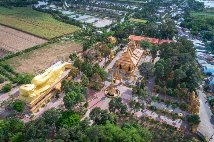 Ghé thăm chùa Vàm Ray Trà Vinh - Ngôi chùa sở hữu tượng Phật Thích Ca nằm lớn nhất miền Tây