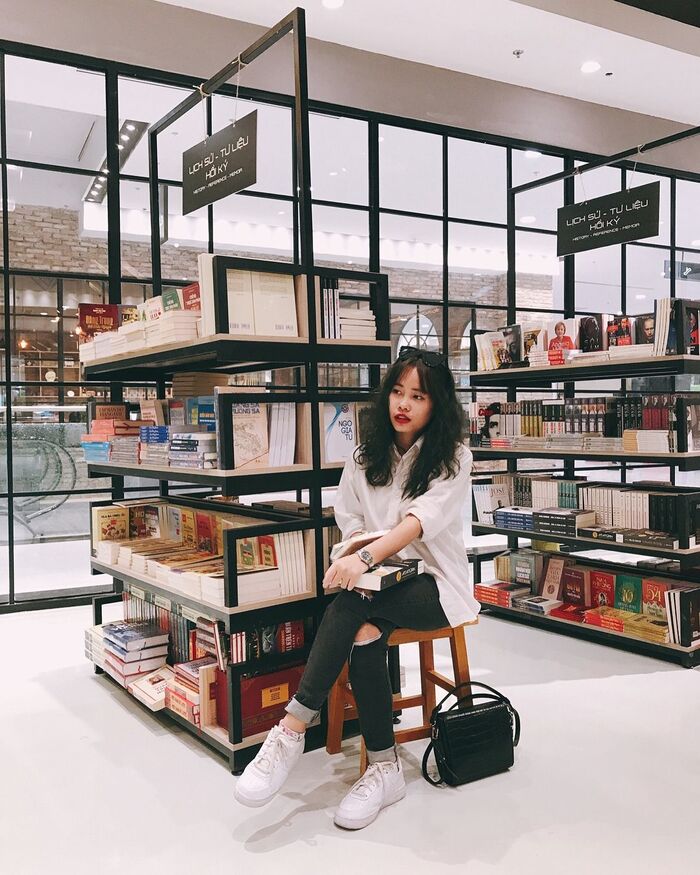 Điểm danh những nhà sách sống ảo ở Sài Gòn khiến các tín đồ đam mê check-in ‘đứng ngồi không yên’