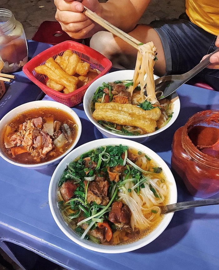 Note ngay những món ăn siêu ngon trong Tour ẩm thực Tống Duy Tân Tạ Hiện Chợ đêm Đồng Xuân