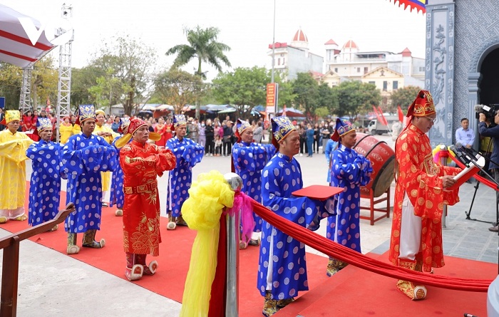 Lễ hội đền Tranh Hải Dương thu hút nhiều du khách hàng năm