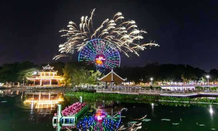 công viên văn hóa Đầm Sen là địa điểm countdown ở TP HCM Tết Dương lịch 2024 quen thuộc của nhiều người