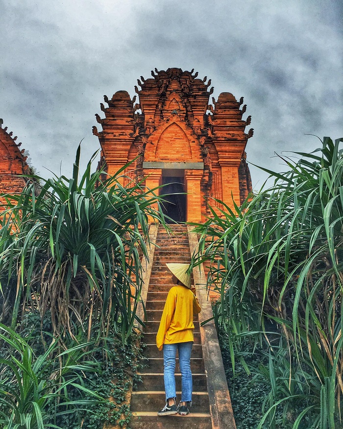Chẳng cần đi đâu xa bạn cũng có thể check in với nhiều điểm đến nổi tiếng dọc Việt Nam và thế giới khi du lịch hồ Đồng Mô