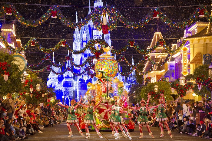 Nếu bạn đang chưa biết Giáng sinh ở Mỹ có gì, hãy ghé ngay thành phố Orlando thuộc tiểu bang Florida