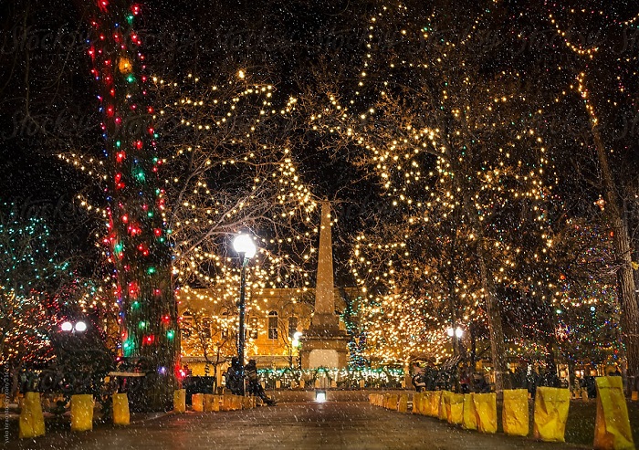 Giáng sinh ở Mỹ có gì? Ghé thăm thành phố Santa Fe để trải nghiệm mùa Giáng sinh đáng nhớ tại Mỹ
