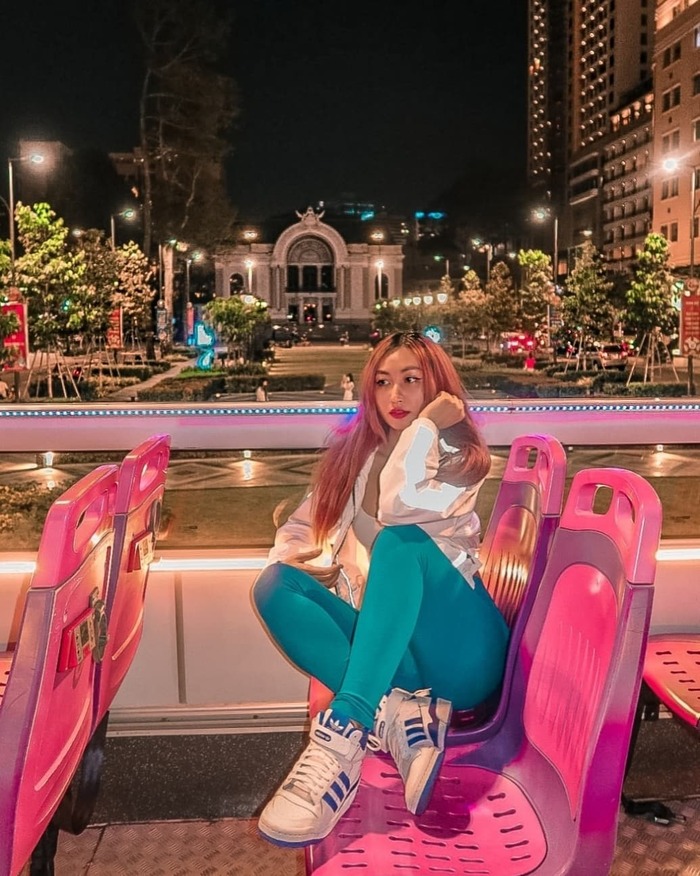 tham quan Sài Gòn bằng xe buýt 2 tầng là trải nghiệm du lịch mới mẻ mà bạn nên thử