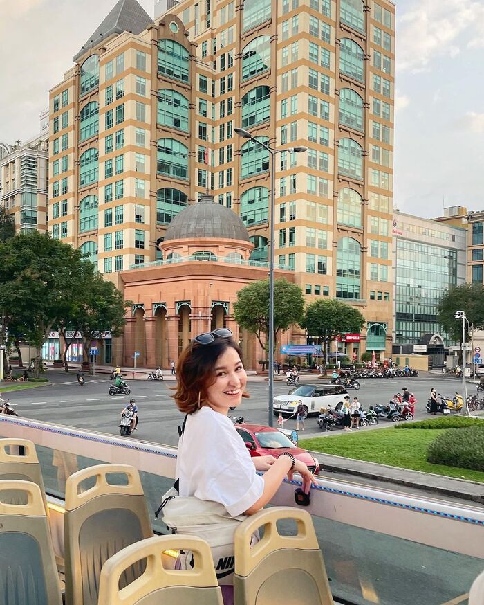 tham quan Sài Gòn bằng xe buýt 2 tầng ngắm thành phố dưới góc nhìn mới