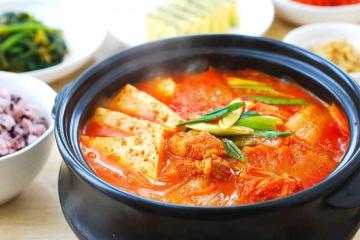 Loạt món ăn mùa đông ở Hàn Quốc nóng hổi, cay tê làm ‘bùng nổ’ vị giác của bạn