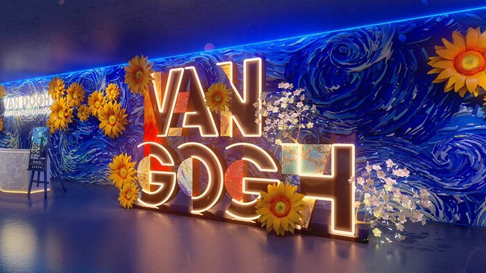 Triển lãm nghệ thuật tương tác đa giác quan Van Gogh từng chu du qua hơn 80 thành phố trên thế giới 