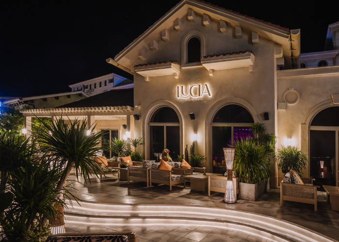 Lucia Bar - quán bar ngoài trời với thiết kế mang đậm phong cách cổ điển tại thị trấn hoàng hôn ở Phú Quốc