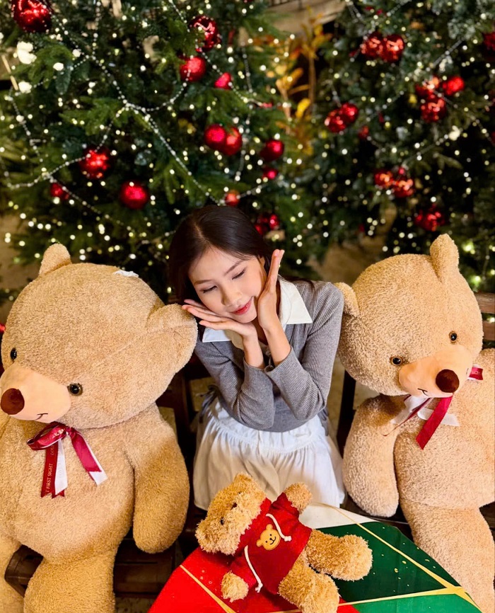 Quán cafe trang trí Giáng sinh ở Hà Nội chiều lòng bất kỳ du khách nào