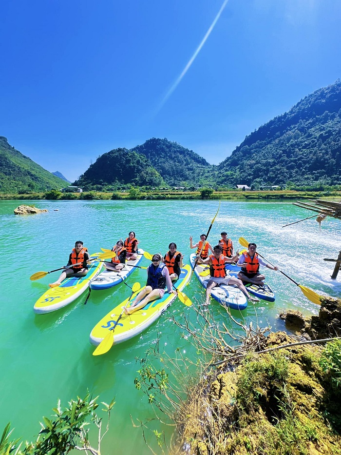 Trùng Khánh Cao Bằng có gì chơi, Bạn có thể trải nghiệm nhiều hoạt động thú vị trên con sông này