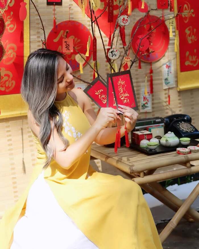 Địa điểm chụp ảnh áo dài đẹp ở TP HCM - Lăng Ông Bà Chiểu