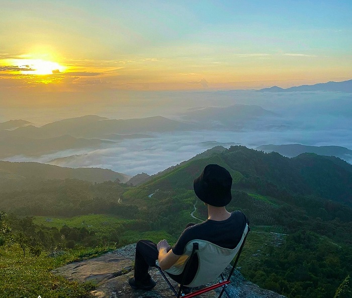 Cắm trại, săn mây tuyệt đẹp khi du lịch Bắc Giang tại Đồng Cao