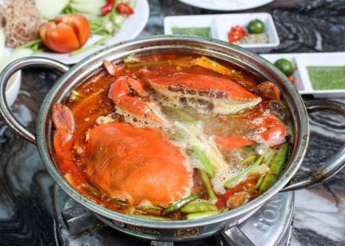 Lẩu Cua Bà Chanh - quán lẩu ngon ở Lăng Cô Huế mà không một người dân địa phương nào chưa từng thử qua