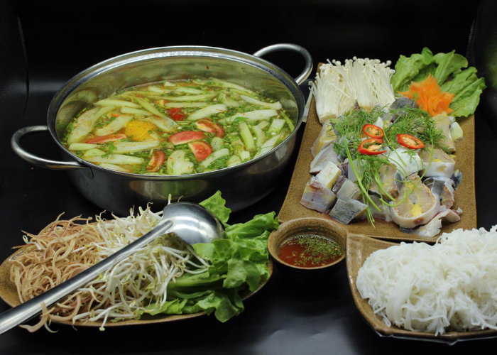 Món lẩu cá dọc mùng làm nên thương hiệu cho quán lẩu ngon tại Tam Cốc - Bích Động Ninh Bình - Tam Gia Trang.