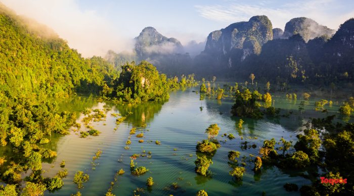 Thung lũng Hung Trâu Minh Hoá