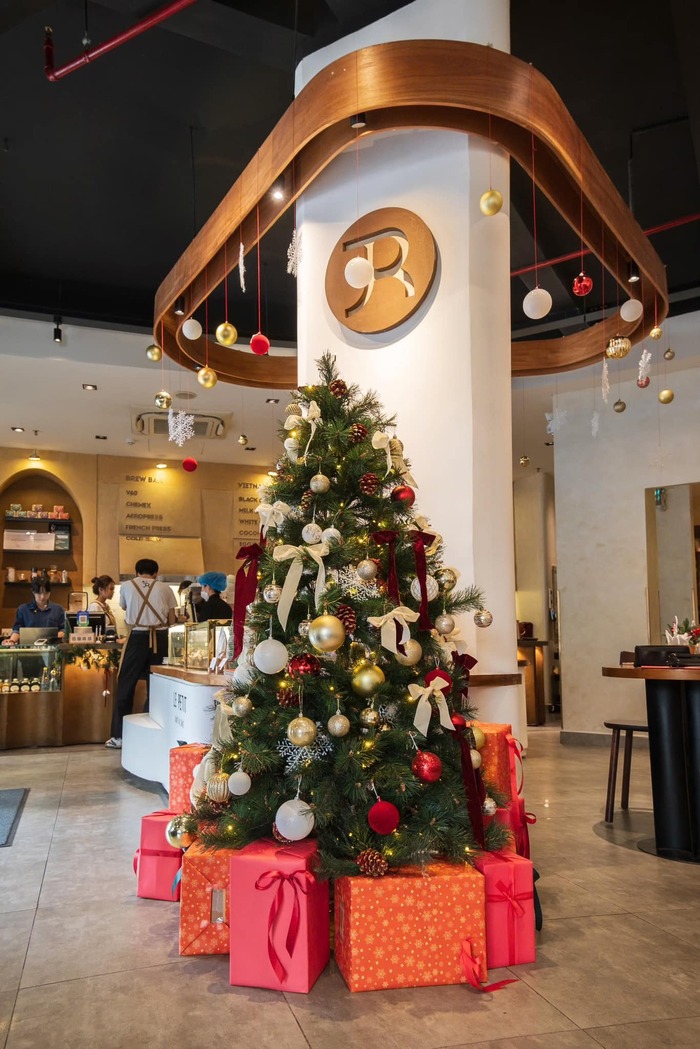 Tiệm bán bánh giáng sinh ở TP HCM - Le Petit - Bake&Cake