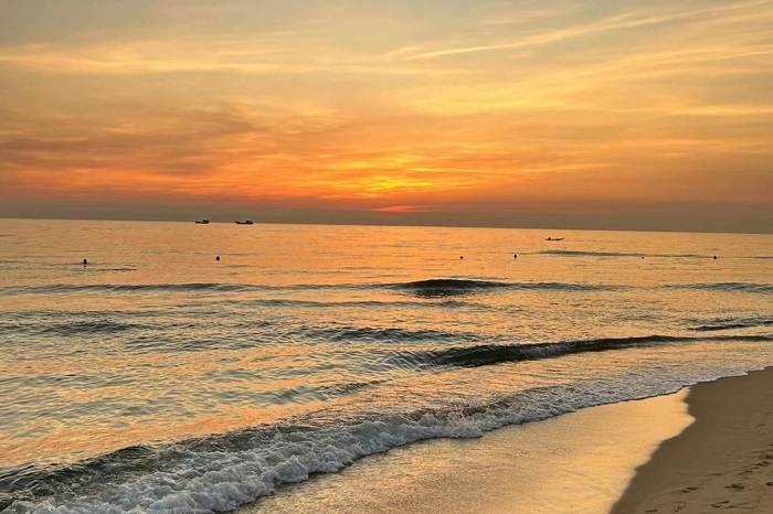 Bãi biển Thuận An miễn phí khi lên lịch chi phí du lịch Huế 2 ngày 1 đêm tự túc