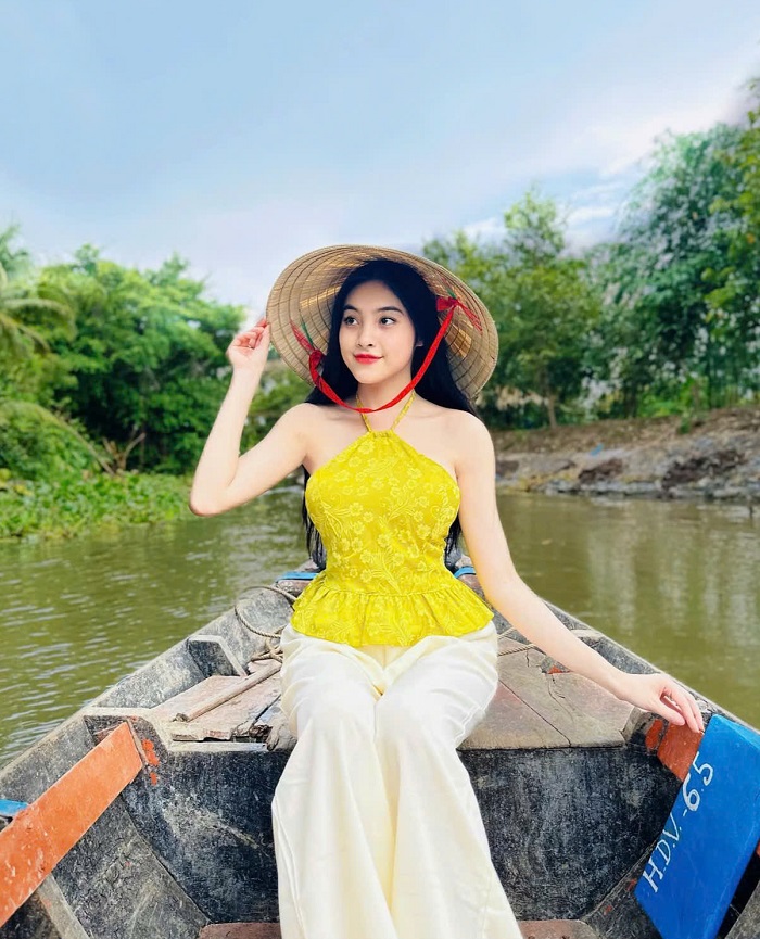 Bạn sẽ đi đò tầm 10 phút với Lịch trình du lịch Cồn Sơn Cần Thơ 