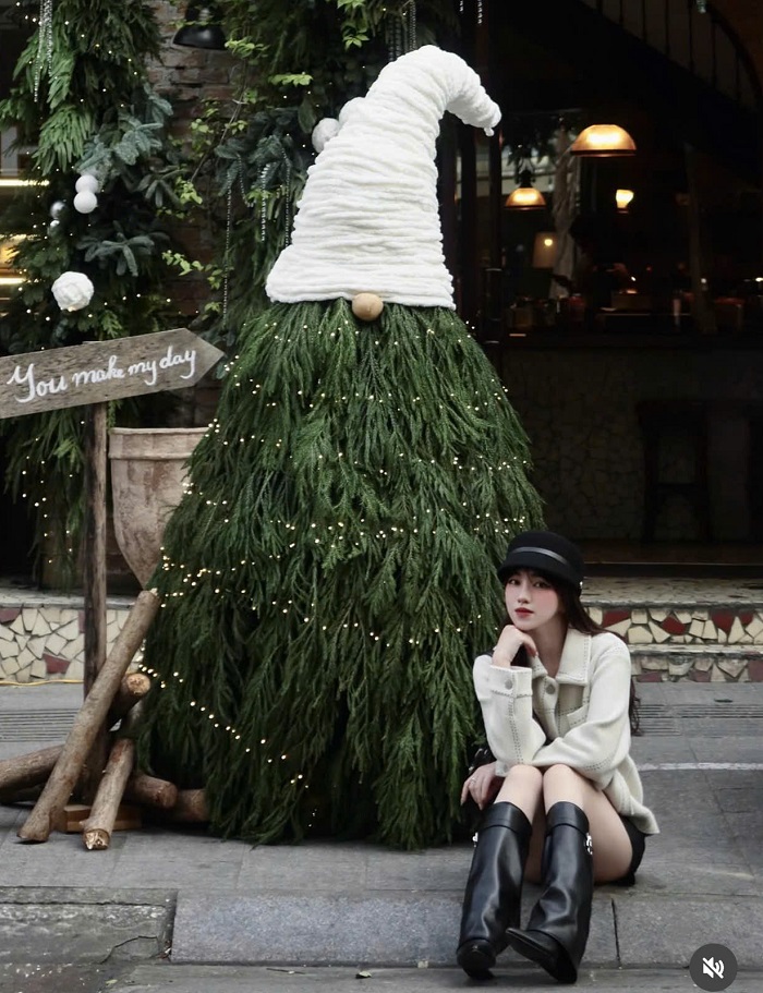 Tha hồ có ảnh đẹp khi tới quán cafe trang trí Noel ở Hà Nội mới nhất