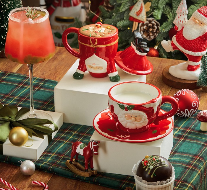 Đồ uống cũng tràn ngập không khí tại Quán cafe trang trí Noel ở Hà Nội mới nhất