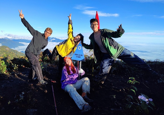 Trekking đỉnh Sa Mu cho hành trình đi Thác Chua Tỳ Sơn La đầy kỷ niệm