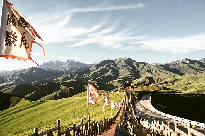 Quilian là một trong những thảo nguyên đẹp nhất Trung Quốc nằm ở độ cao đến 4000 mét