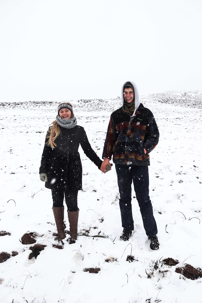 Tuyết phủ trắng xóa ở vùng núi Cederberg khi mùa đông ghé thăm - Ảnh: The Happy Traveller