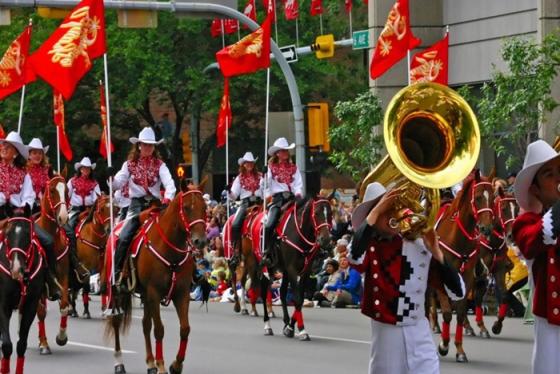 Sắc màu văn hóa rực rỡ qua các lễ hội ở Canada
