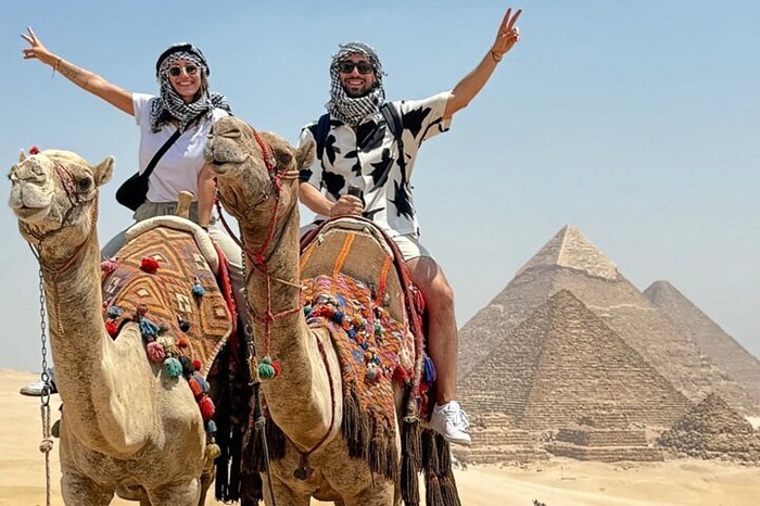 Trải nghiệm nên thử ở Ai Cập là cưỡi lạc đà ngắm sa mạc - Ảnh: Tripadvisor